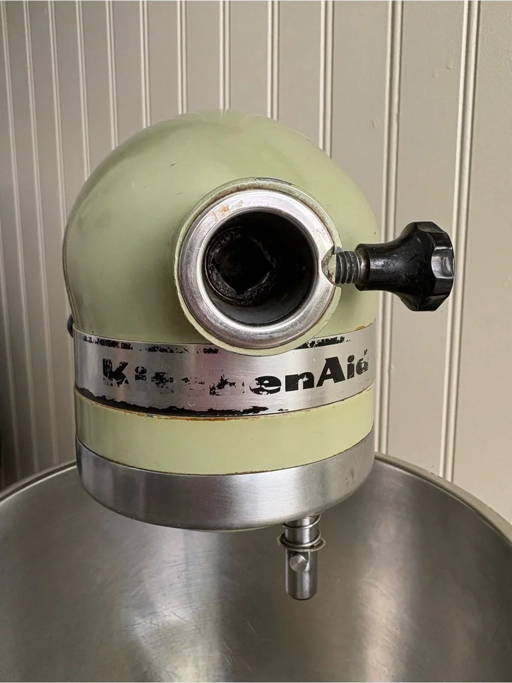 Vintage Hobart KitchenAid Avocado Green 6-Speed Stand Mixer Whisk/Paddle/Hook